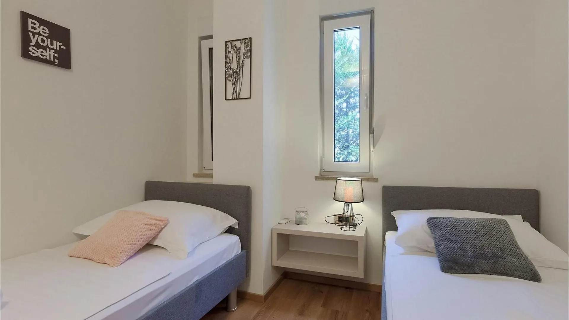 Villa Radosi Porec 0*,